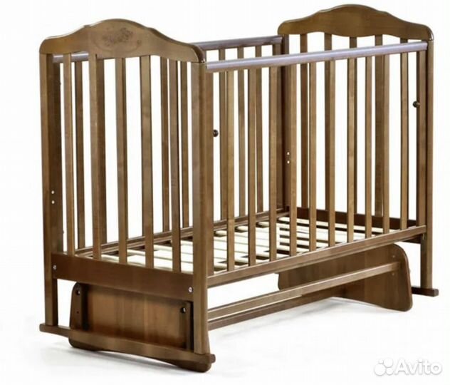 Детская кровать бу с маятником