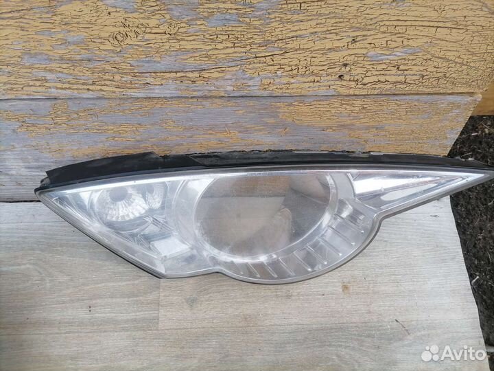 Фара правая ссанг йонг актион