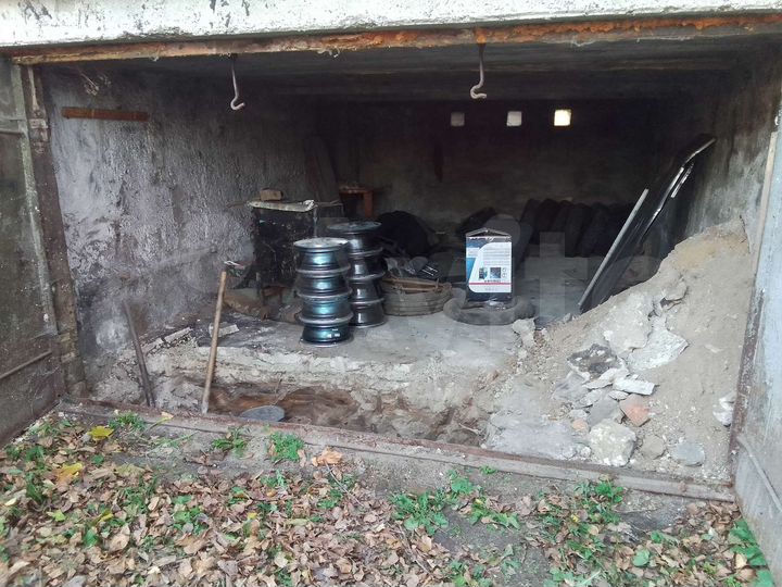 Гараж, > 30 м²