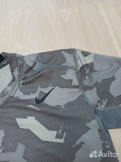 Футболка Nike Pro Combat