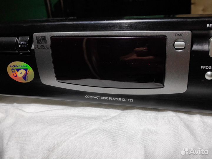 Сд проигрыватель Philips CD 723