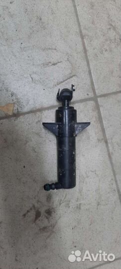 Форсунка омывателя фар Hyundai Sonata 6/2013