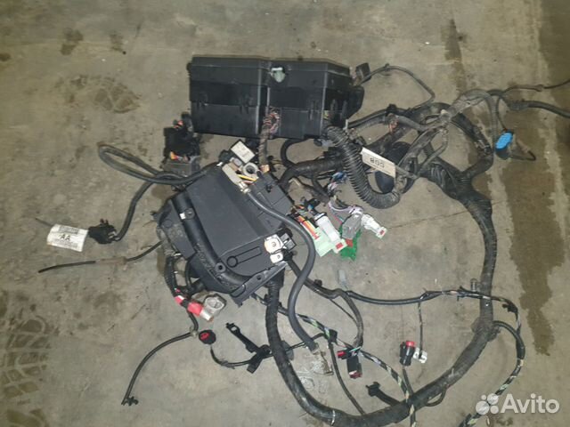 Проводка с блоком на форд фокус 3 BM5T-14k733