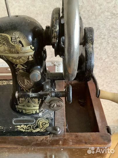 Швейная машина Singer
