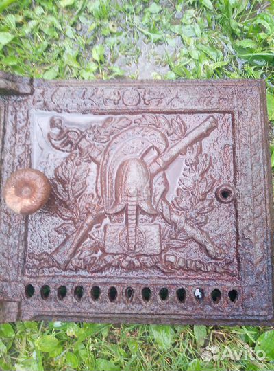 Старинная печная дверка, чугун, конец 18 века