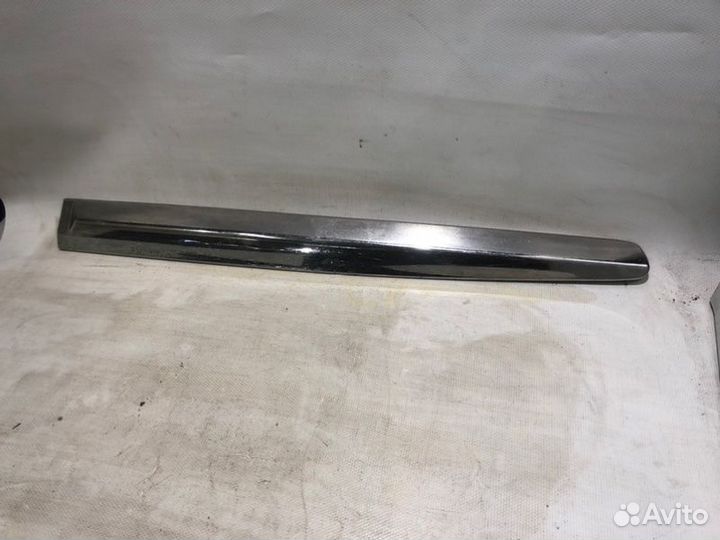 Молдинг двери задний правый Infiniti Qx60