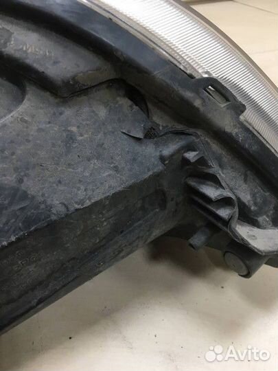 Фара левая (ремкомплект) Kia Sorento