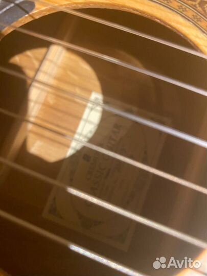 Классическая гитара cremona