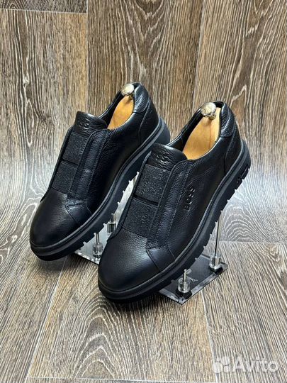 Кроссовки мужские Boss(39-44)