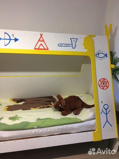 Детская кроватка-домик в индейском стиле