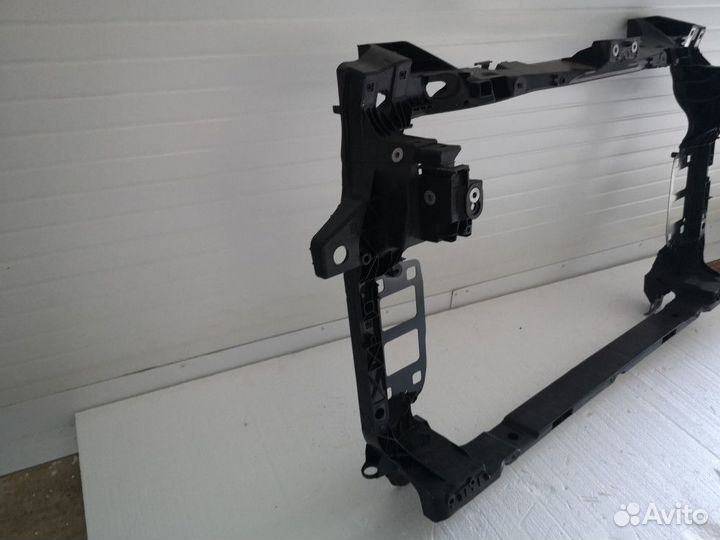 Передняя панель (телевизор) Audi Q7 4M