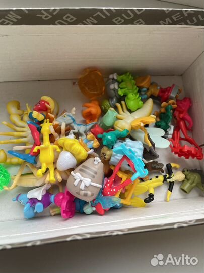 Игрушки из киндера пакетом