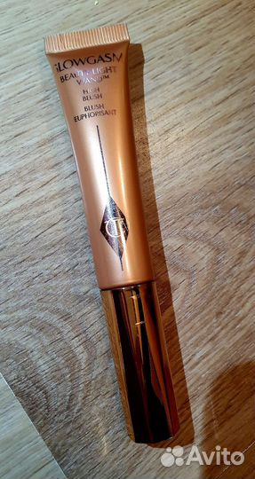 Charlotte tilbury хайлайтер, peachgasm