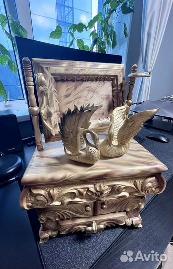 Деревянная шкатулка