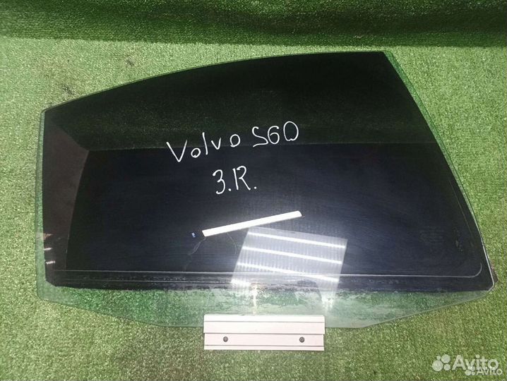 Стёкла дверей Volvo S60