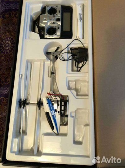 Вертолет на пульте управления