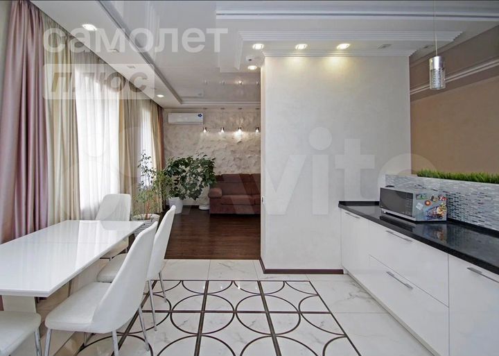 3-к. квартира, 119,6 м², 1/6 эт.