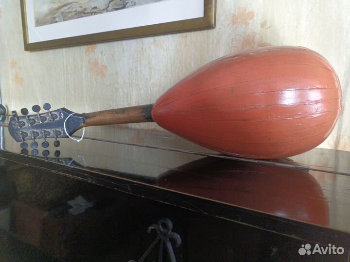 Мандолина 1949 года