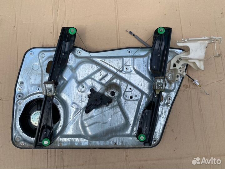 Стеклоподъемник Volkswagen Tiguan 1