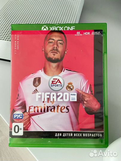 Xbox One s 2 геймпада 1tb