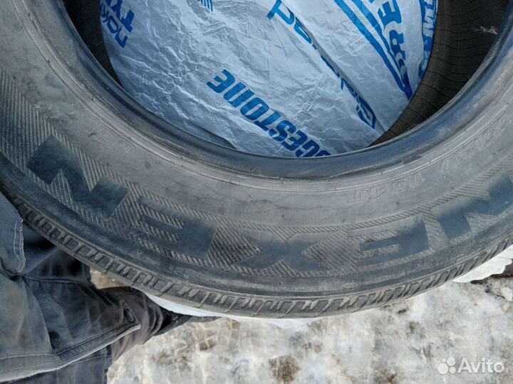 Nexen Roadian 571 235/65 R17