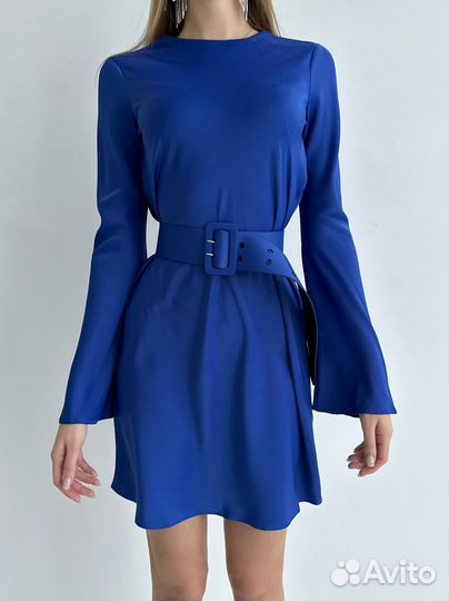 Платье атласное с поясом S