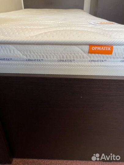 Продам комплект мебели