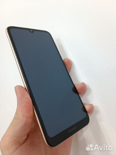 HUAWEI Y6 (2019), 2/32 ГБ