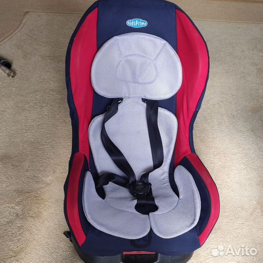Автомобильное кресло