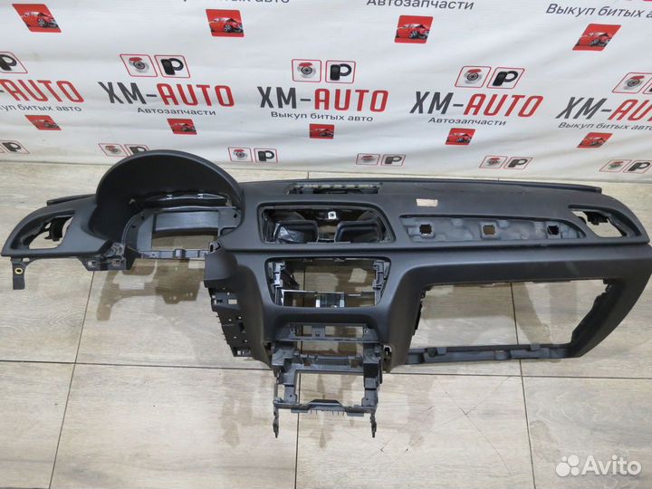 Торпедо Audi Q3