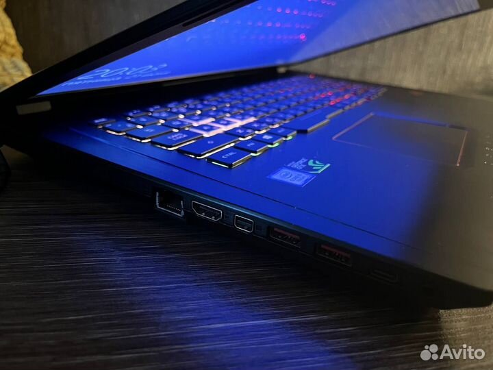 Игровой ноутбук asus