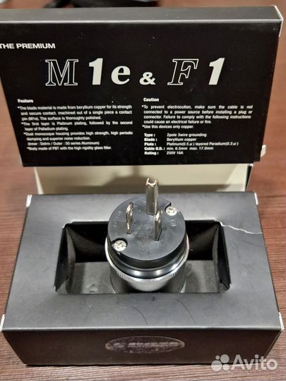 Сетевой разъем Oyaide M1 Beryllium