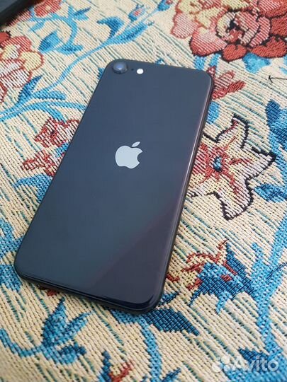 iPhone SE (2022), 128 ГБ