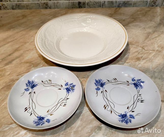 Блюдца Дулёво СССР. Тарелка рельефная с позолотой