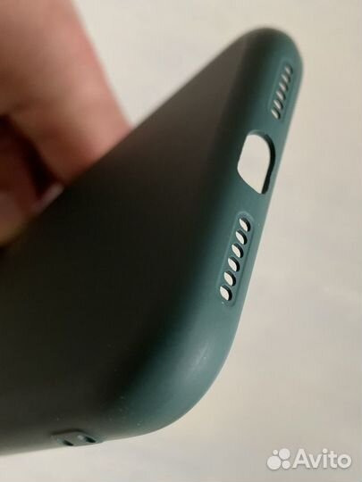 Чехол на iPhone 11