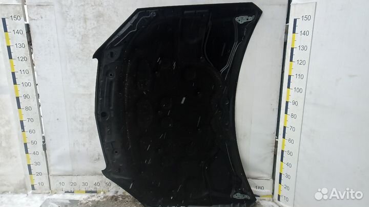 Капот Mercedes-Benz C-Class