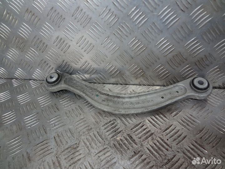 Рычаг задней подвески верхний 212 204 207