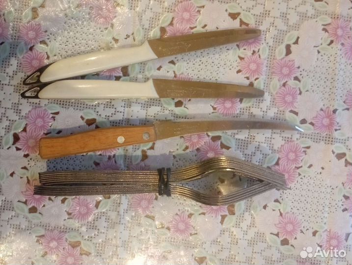 Столовые приборы