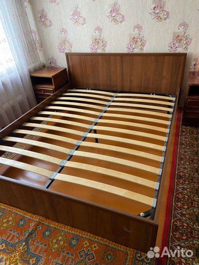 Кровать двухспальная