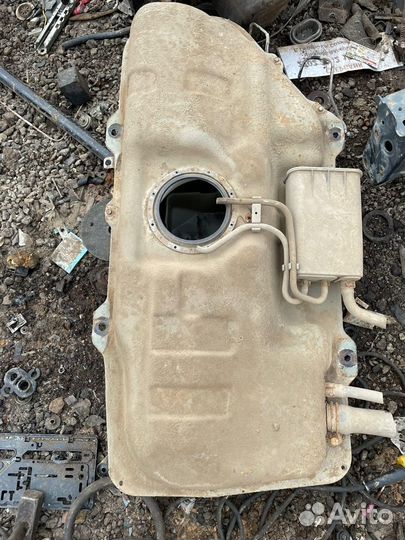 Хендай верна топливный бак бензобак