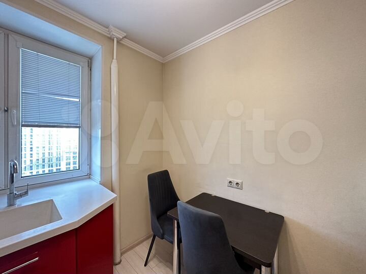 2-к. квартира, 41 м², 8/9 эт.