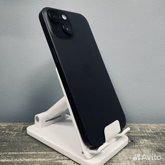 iPhone 15, 256 ГБ