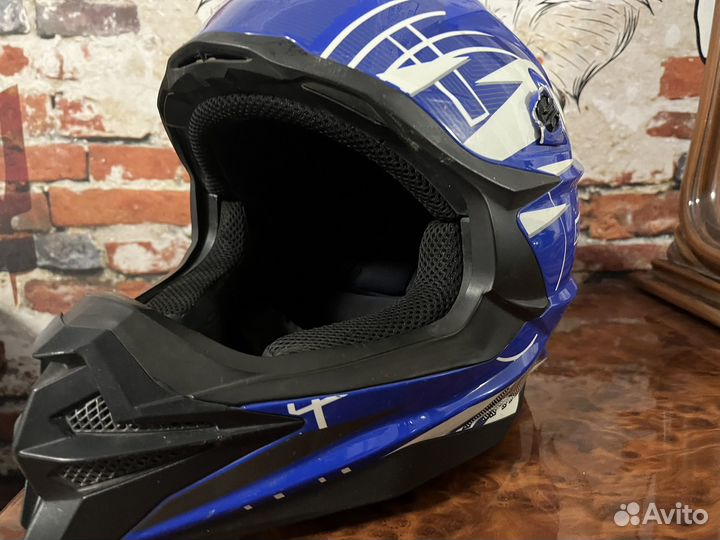 Шлем для мотоцикла кроссовый