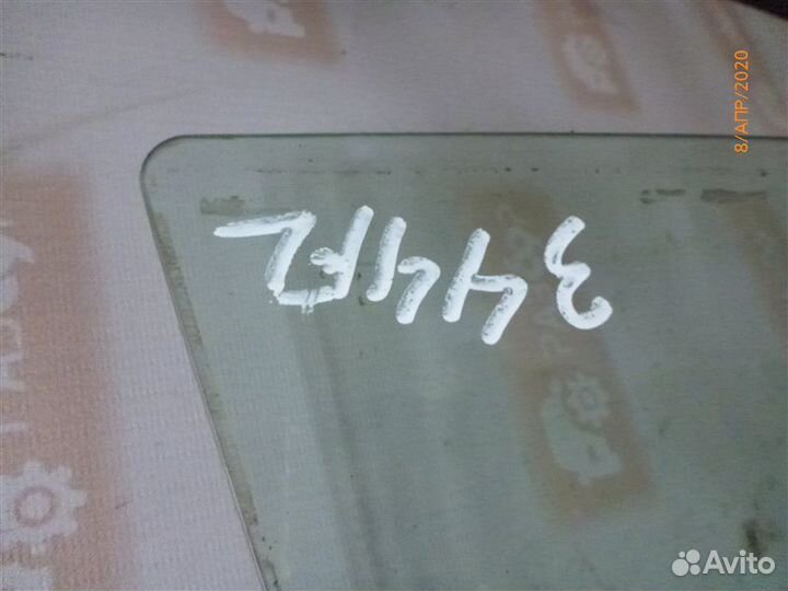 Стекло двери переднее левое Mazda Mazda3 BK Z6