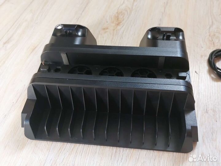 Вертикальная подставка под PS4/PS4 Slim/PS4 Pro