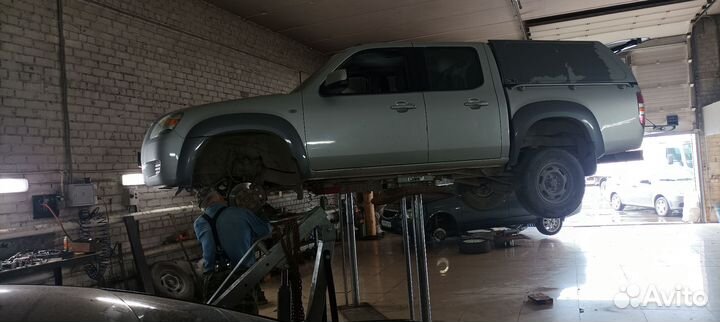 Автосервис. Обслуживание автомобилей. Ремонт авто