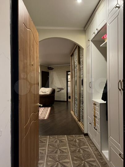 3-к. квартира, 90 м², 2/17 эт.