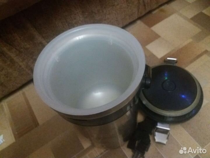 Термос с ручкой из коррозионостойкой стали