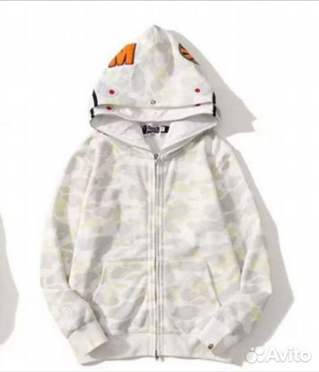 Продам бомбер на мальчика