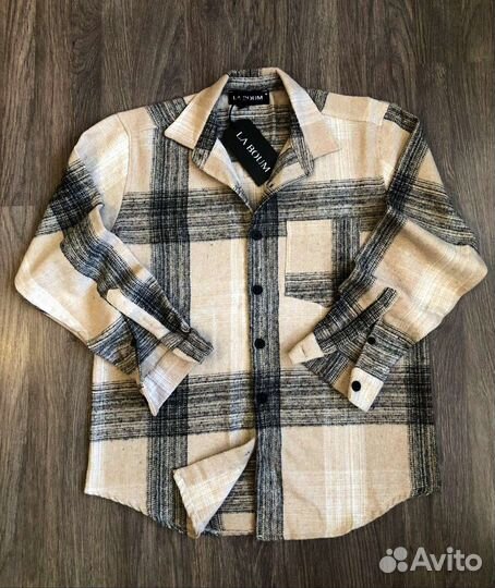 Рубашка мужская бежевая в клетку модная